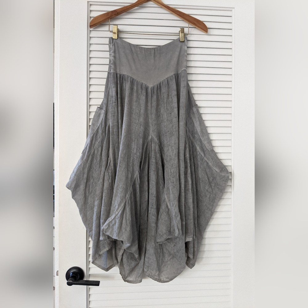 OIZINI Flowy Gray Skirt